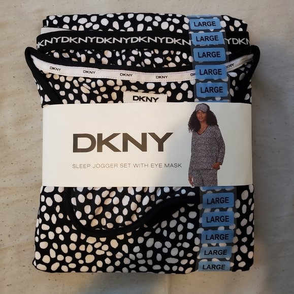 DKNY Jogger Set Pajama With Eye Mask - Picture 8 of 8